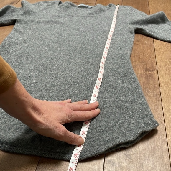 InCashmere women’s sweater M longsleeve round neck gray cashmere top pullover - Picture 8 of 11